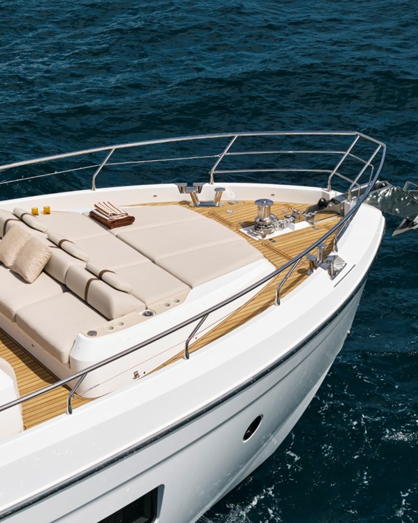 Azimut Yachts FLY82